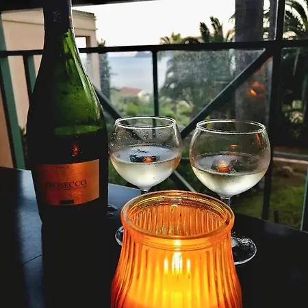 Апартаменты Flo & Rose Azur - Duplex Vue Terrasses Piscine Jardins Parking